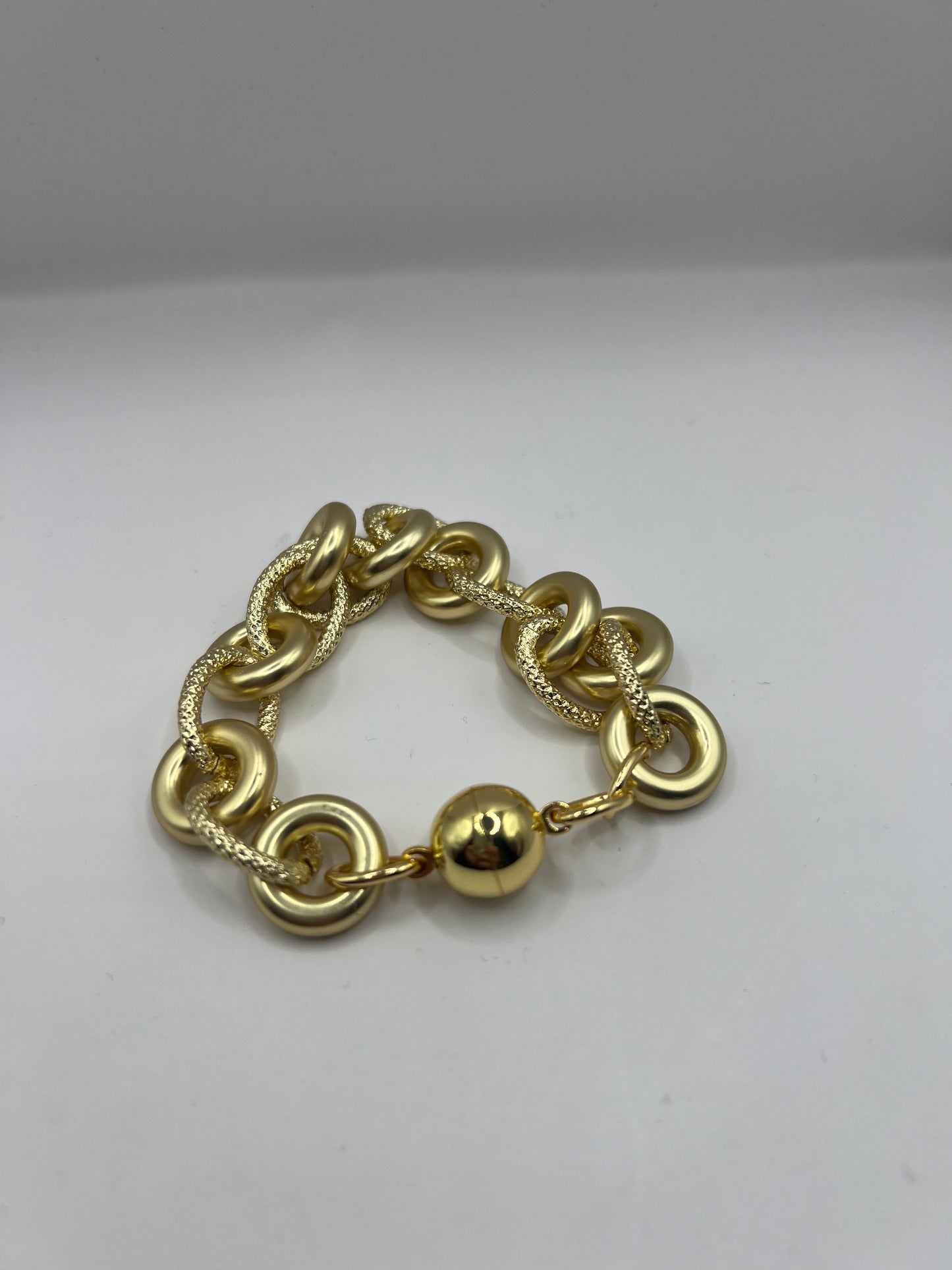 Gold round matte & textured bracelet/necklace magnetic set