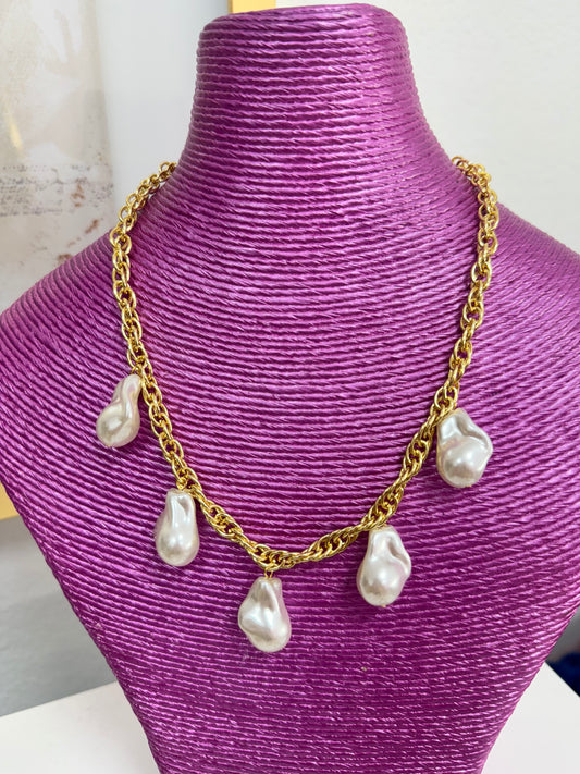 Mother of Pearl Dangle Necklace